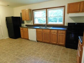 506 Bonner Dr in Elizabeth City, NC - Building Photo - Building Photo