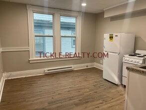 220 Oxford St in Rochester, NY - Building Photo - Building Photo