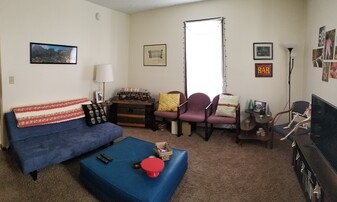 409 7th St Apartamentos