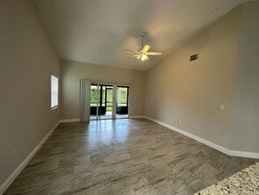 10659 La Placida Dr in Coral Springs, FL - Building Photo - Building Photo