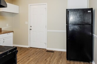 3704 Lakewood Dr NW in Huntsville, AL - Building Photo - Building Photo