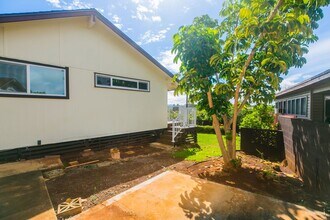 94-1086-1086 Lumihoahu St in Kapolei, HI - Building Photo - Building Photo