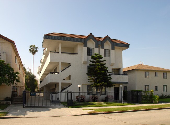 11126 Morrison St in North Hollywood, CA - Building Photo - Building Photo