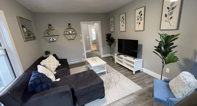 34 Gilman St, Unit 2