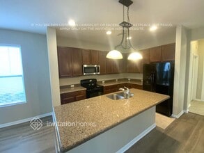 6849 Sundrop St in St. Cloud, FL - Building Photo - Building Photo