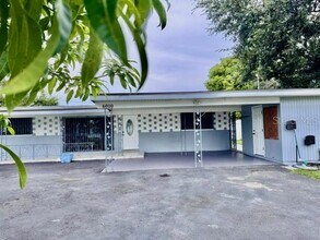 6010 42nd Ave N in St. Petersburg, FL - Building Photo - Building Photo