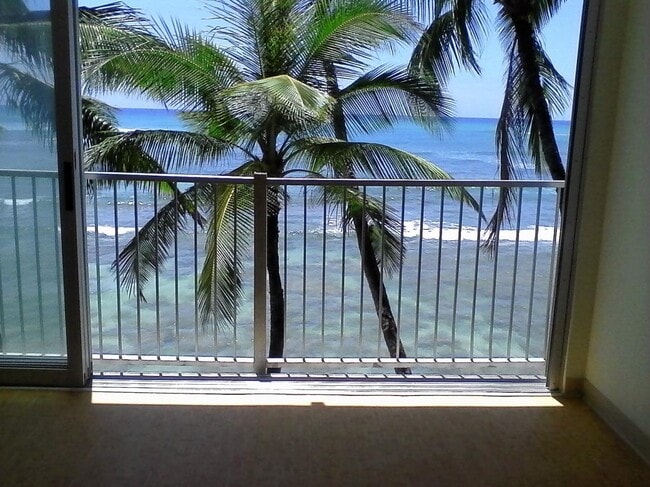 3015 Kalakaua Ave, Unit 301