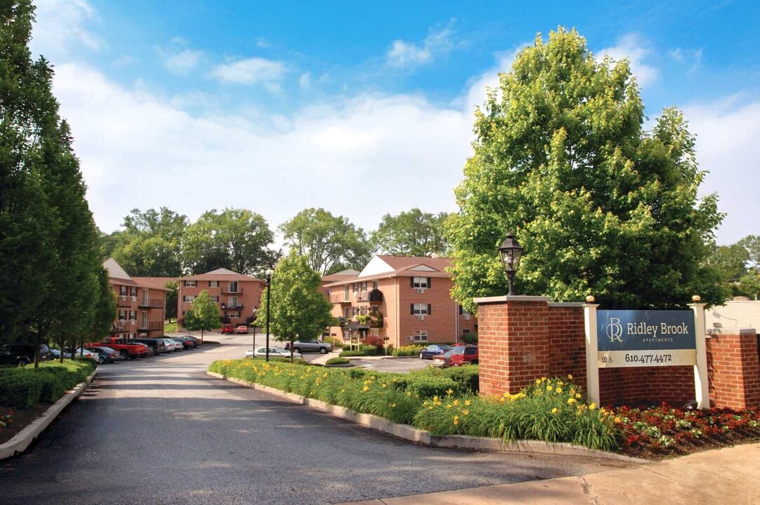 Ridley Brook Apartments in Folsom, PA - Building Photo