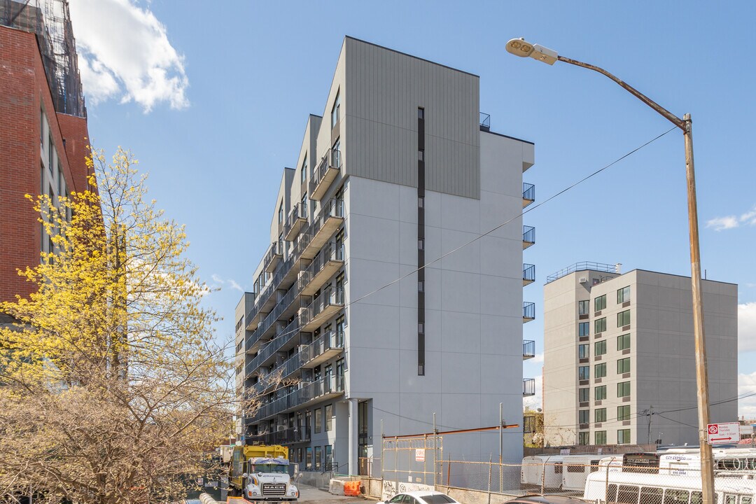 20 Prescott Pl in Brooklyn, NY - Foto de edificio