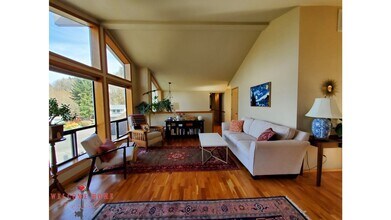 2111 Shadycrest Ct SW in Tumwater, WA - Building Photo - Building Photo