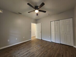 946 15th St in Holly Hill, FL - Building Photo - Building Photo