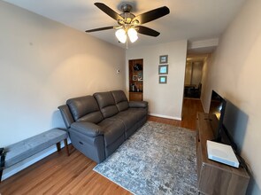 325 Taylor St in Pittsburgh, PA - Foto de edificio - Building Photo