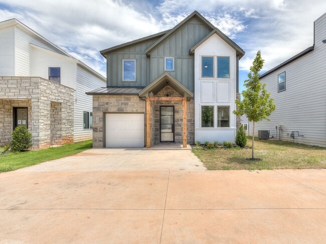 2537 NW 132nd St
