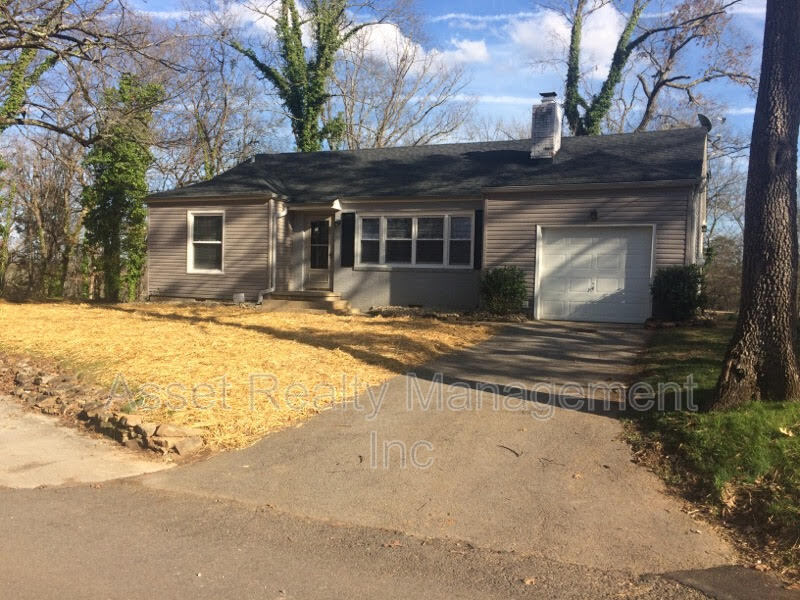 602 Lookout Ct SE in Knoxville, TN - Building Photo