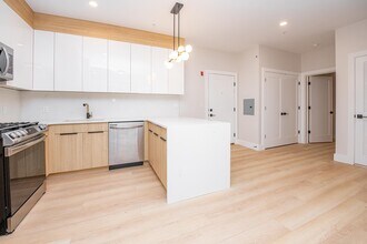 6710 Park Ave in Guttenberg, NJ - Building Photo - Building Photo