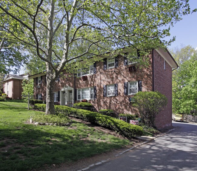 Lord Essex Apartments in Montclair, NJ - Building Photo - Building Photo