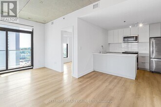 1354 Carling Ave in Ottawa, ON - Building Photo - Building Photo