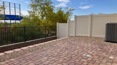 3804 Enchanted Sky St in Las Vegas, NV - Building Photo - Building Photo