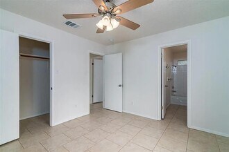 7229 Aldea Dr in Austin, TX - Building Photo - Building Photo