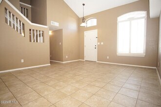 3037 Tierra Agave Dr in El Paso, TX - Building Photo - Building Photo