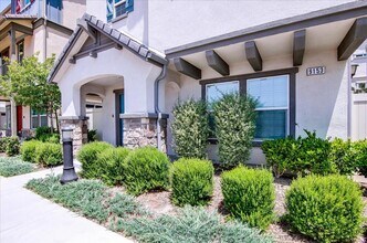 9153 Foster Ln in Los Angeles, CA - Building Photo - Building Photo