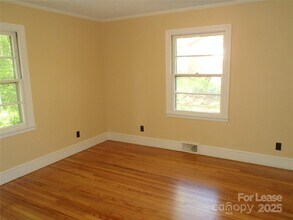 803 Wood St in Statesville, NC - Building Photo - Building Photo