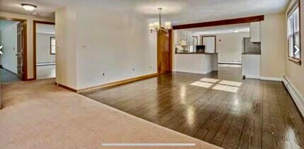 31 R Burley St in Wenham, MA - Building Photo - Building Photo