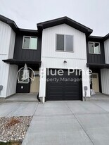 2391 Caliber Pl in Blackfoot, ID - Building Photo