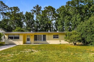 7839 Lemans Dr in Jacksonville, FL - Building Photo