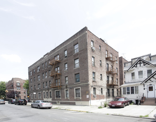 1302 Avenue K in Brooklyn, NY - Foto de edificio - Building Photo