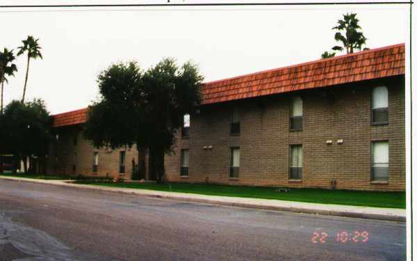 Landmark Apartments in Tempe, AZ - Foto de edificio