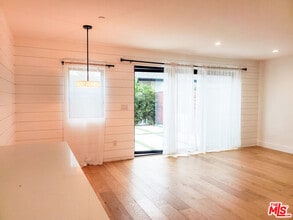 11221 Hannum Ave in Culver City, CA - Building Photo - Building Photo