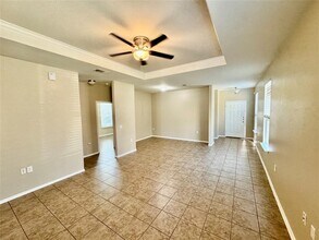 5716 Knoll Pines Pass in Austin, TX - Building Photo - Building Photo