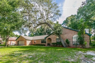 4 Nottingham Dr in Ormond Beach, FL - Foto de edificio - Building Photo