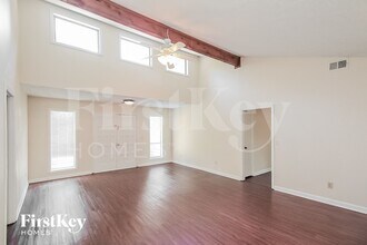 205 Lanyard Loop in Peachtree City, GA - Foto de edificio - Building Photo