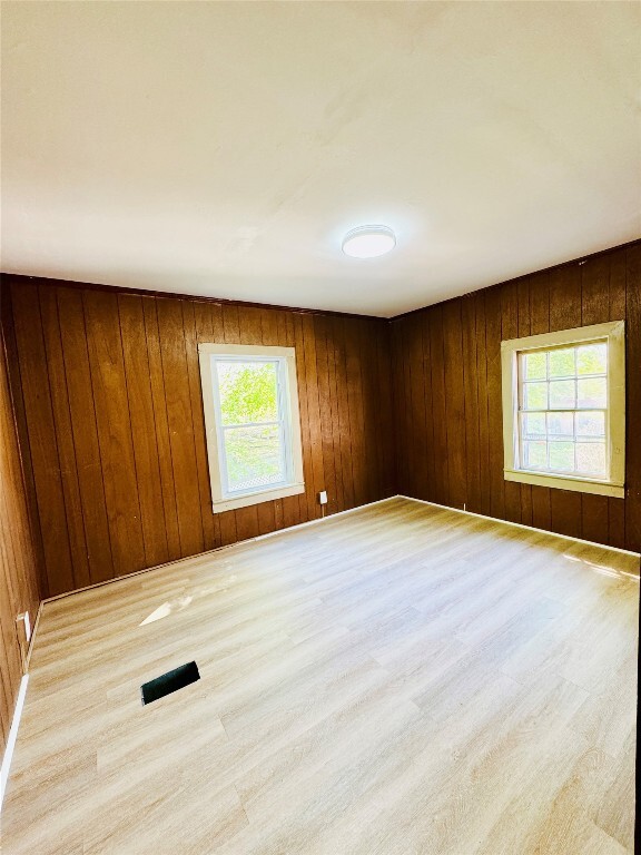 property at 18 Robinson St