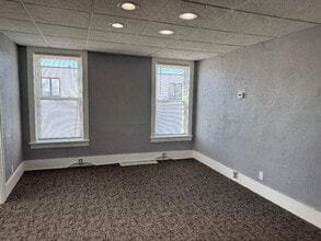 369 E Broadway St in Bradley, IL - Building Photo - Building Photo