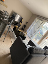 Room in Condo on Arlyn Cir in Charlotte, NC - Foto de edificio - Building Photo