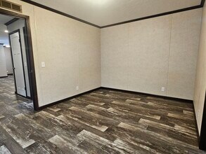 333 E Lakewood Blvd in Holland, MI - Building Photo - Building Photo