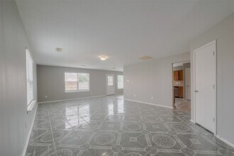 9926 Myrtle Field Ln in Houston, TX - Building Photo - Building Photo