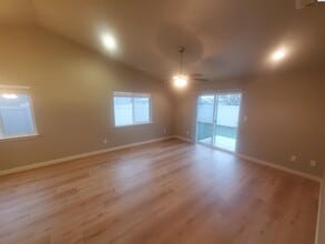 2129 W 23rd Ave in Kennewick, WA - Building Photo - Building Photo