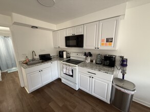 538 E Mountain Rd in Westfield, MA - Foto de edificio - Building Photo
