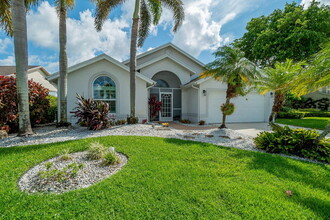 12748 Meadowbreeze Dr in Wellington, FL - Building Photo - Building Photo