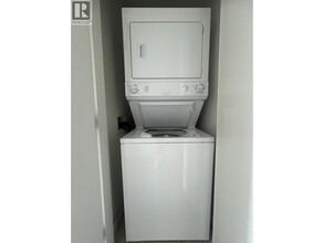 7373 Westminster Hwy in Richmond, BC - Building Photo - Building Photo