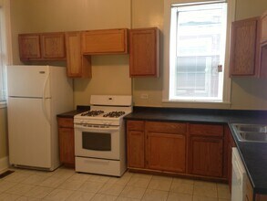 1349 S California Ave, Unit 3 Br  1 Ba on Douglass Pa in Chicago, IL - Building Photo - Building Photo