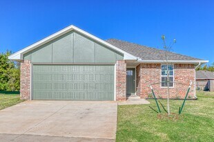 920 Varenna Ct in Norman, OK - Building Photo