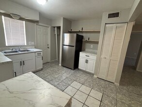 921 33rd Ave W in Bradenton, FL - Building Photo - Building Photo