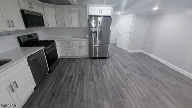 549 Palisade Ave in Jersey City, NJ - Foto de edificio - Building Photo