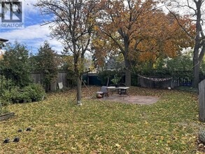 33 Glenburn Ave in Toronto, ON - Building Photo - Building Photo