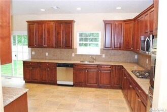 2558 Columbus Ave in North Bellmore, NY - Building Photo - Building Photo